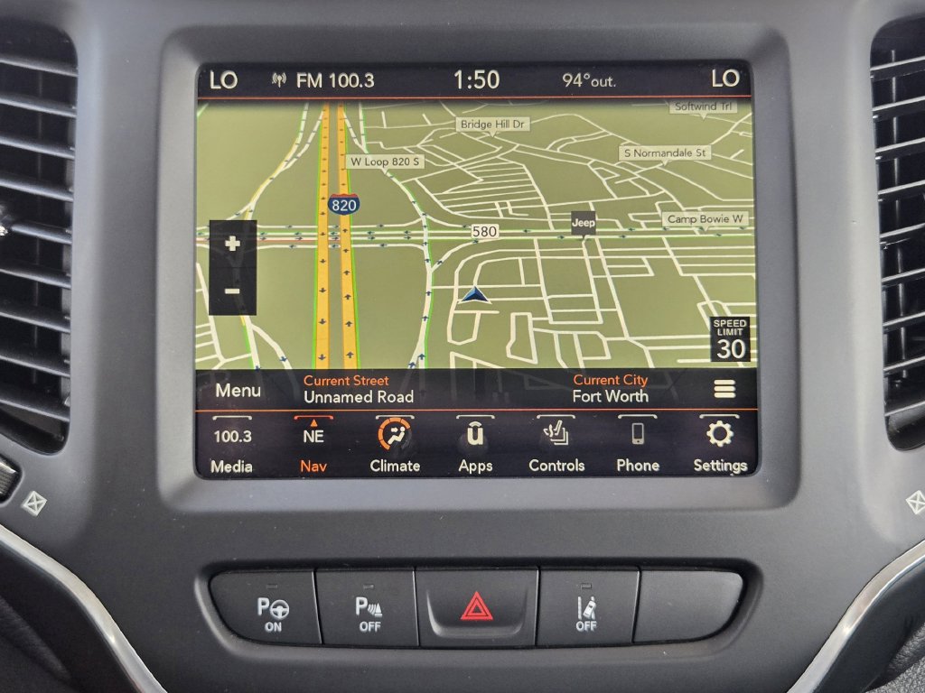 Used 2023 Jeep Cherokee Altitude Lux AWD/4WD image 17