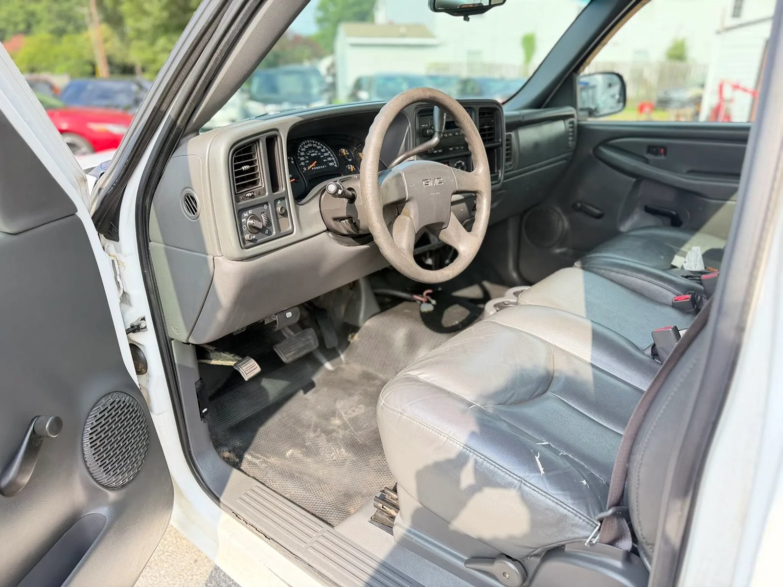 Used 2006 GMC Sierra 1500 W/T RWD image 11