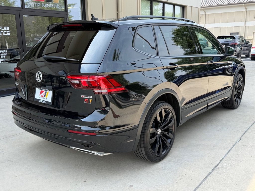 Used 2021 Volkswagen Tiguan SE R-Line AWD/4WD image 9