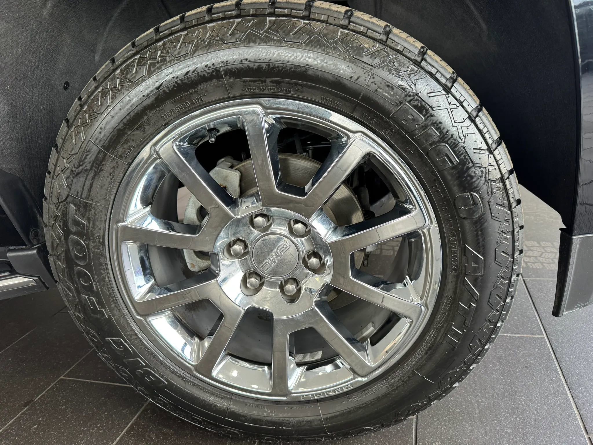 Used 2017 GMC Yukon SLT AWD/4WD image 48