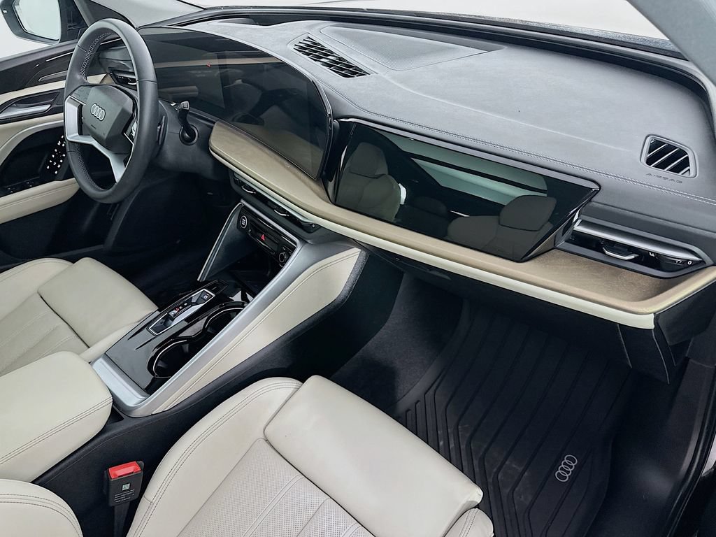 Used 2025 Audi Q5 Premium Plus AWD/4WD image 32