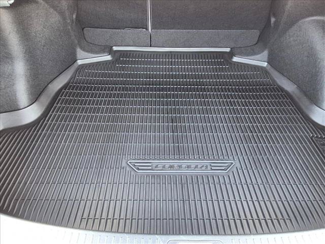 Used 2024 Toyota Corolla LE FWD image 6