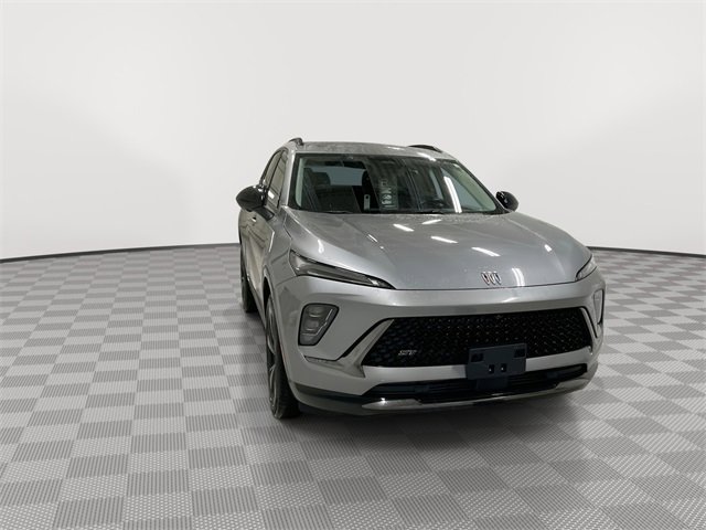 Certified 2025 Buick Envision Sport Touring image 2