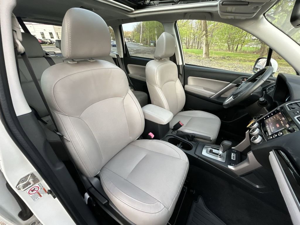 Used 2017 Subaru Forester 2.5i Limited AWD/4WD image 25