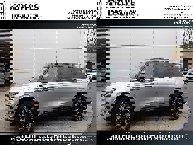 New 2026 Lincoln Nautilus Reserve w/ Jet Appearance Package image 1