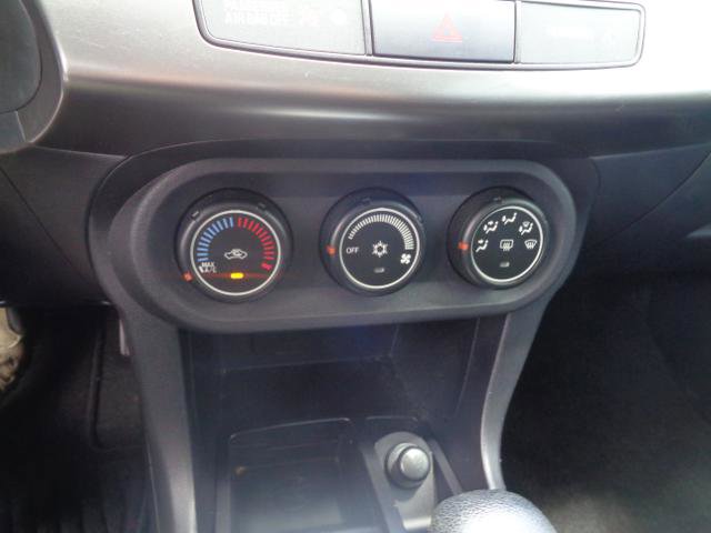 Used 2015 Mitsubishi Lancer ES image 29