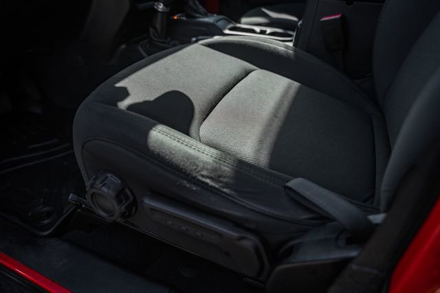 Used 2021 Jeep Wrangler Unlimited Sahara image 43