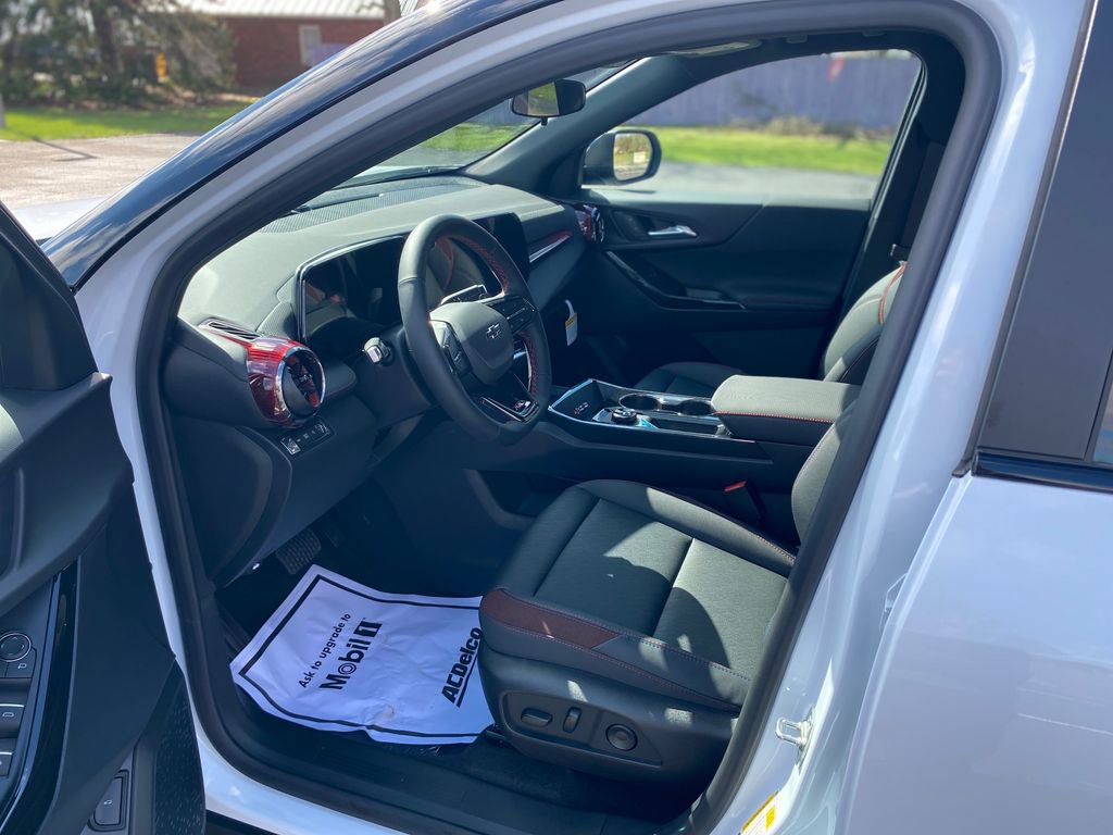 Used 2026 Chevrolet Equinox RS image 22