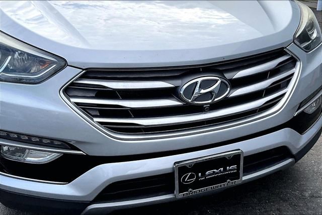 Used 2018 Hyundai Santa Fe Sport w/ Cargo Package AWD/4WD image 33