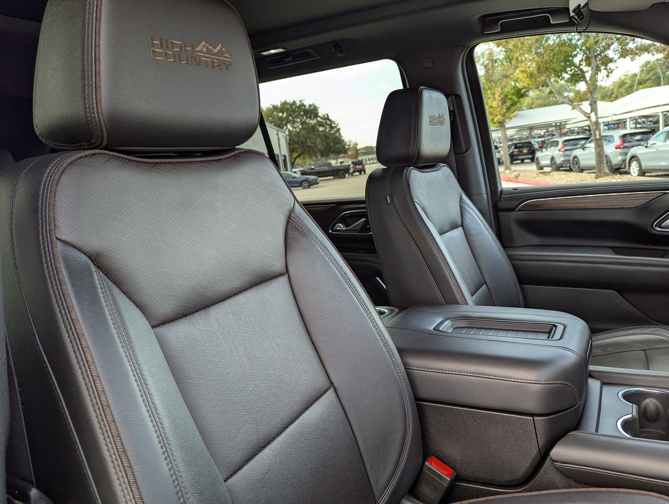 Used 2022 Chevrolet Tahoe High Country image 31