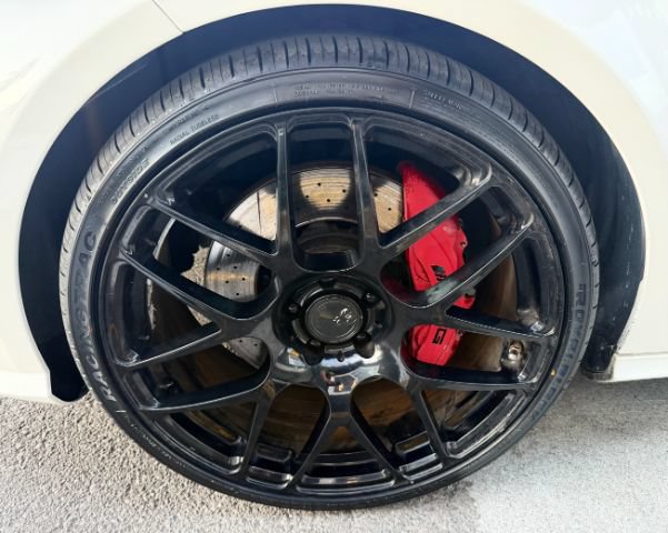 Used 2012 Mercedes-Benz CLS 63 AMG image 32