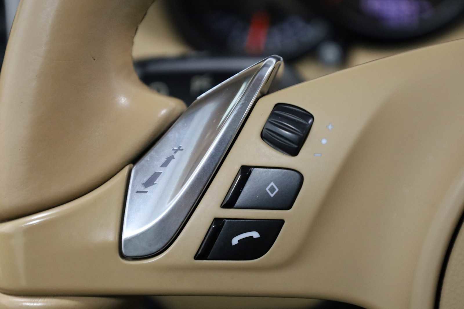 Used 2014 Porsche Cayenne AWD/4WD image 27