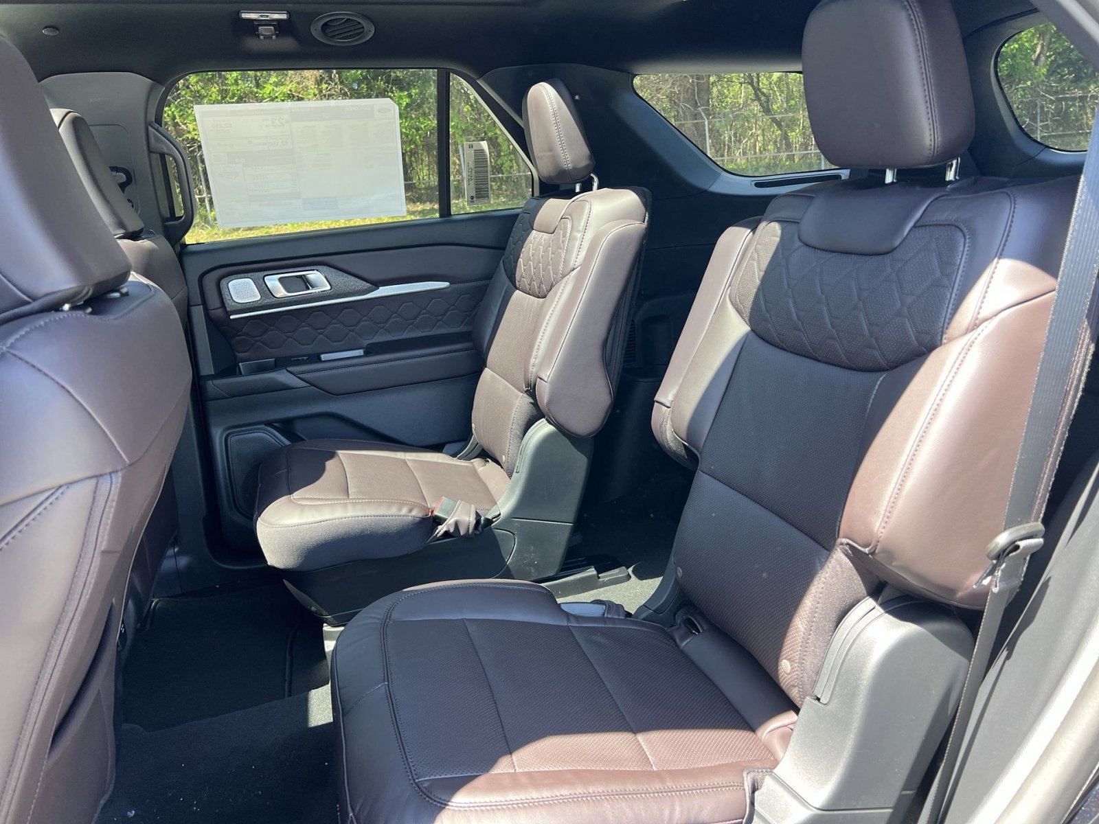 New 2026 Ford Explorer Platinum w/ LUX Leather Package AWD/4WD image 25