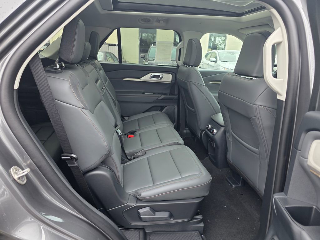 New 2026 Ford Explorer Active w/ Active Comfort Package image 25