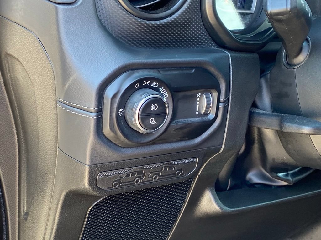 Used 2026 Jeep Gladiator Mojave AWD/4WD image 12