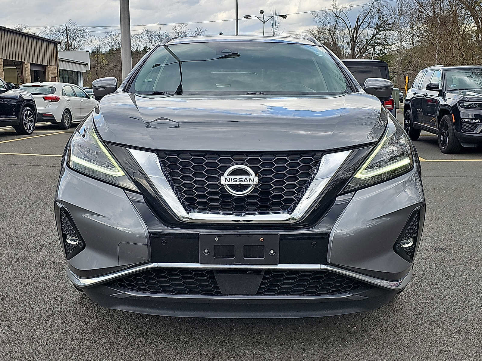 Used 2020 Nissan Murano SV w/ Premium Package AWD/4WD image 2