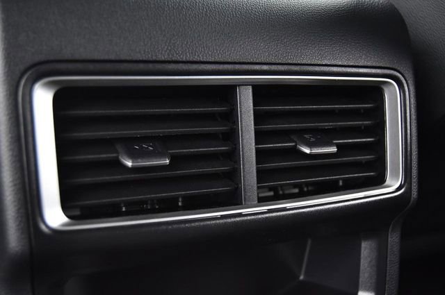 New 2026 Volkswagen Atlas Cross Sport SE image 23