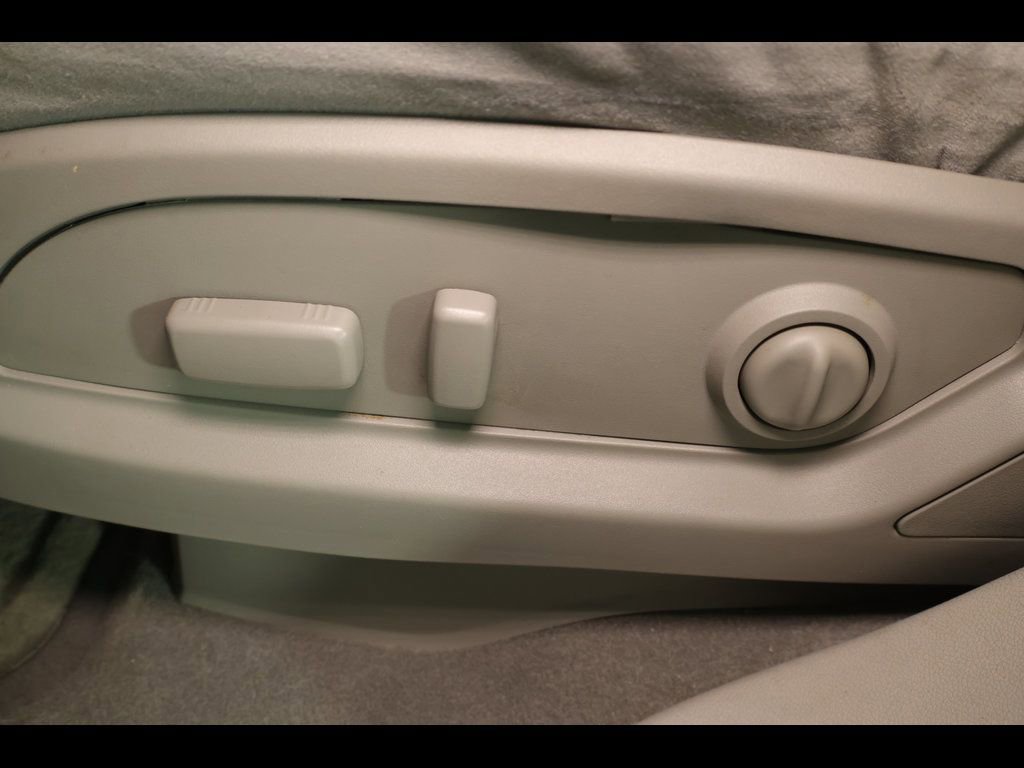 Used 2017 Buick Enclave Convenience FWD image 12