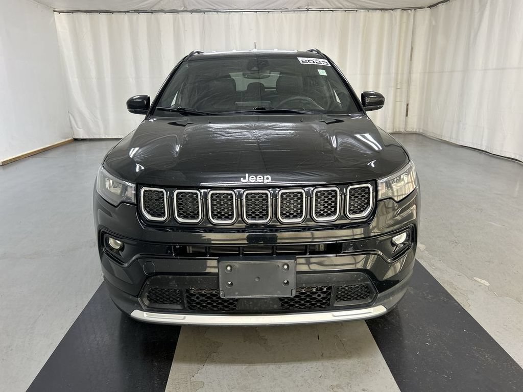 Used 2023 Jeep Compass Limited AWD/4WD image 2