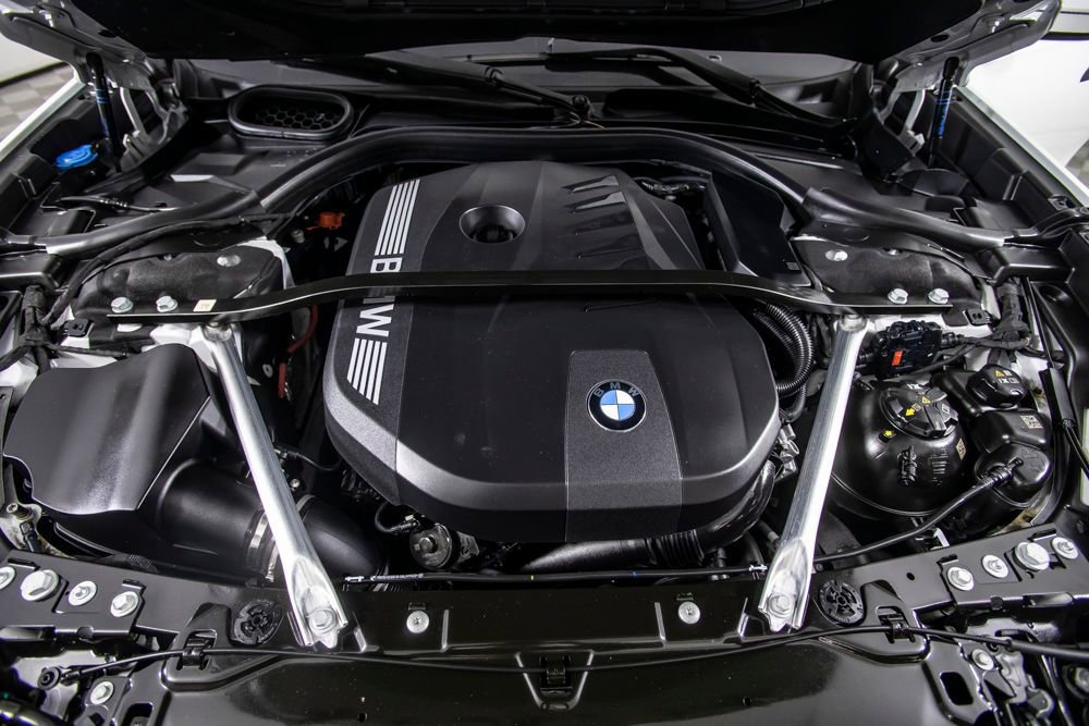 Used 2025 BMW 740i w/ Premium Package RWD image 46