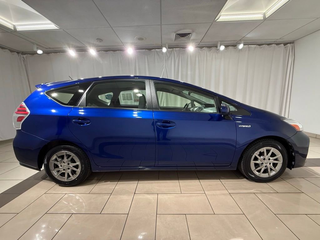 Used 2015 Toyota Prius V Three image 6