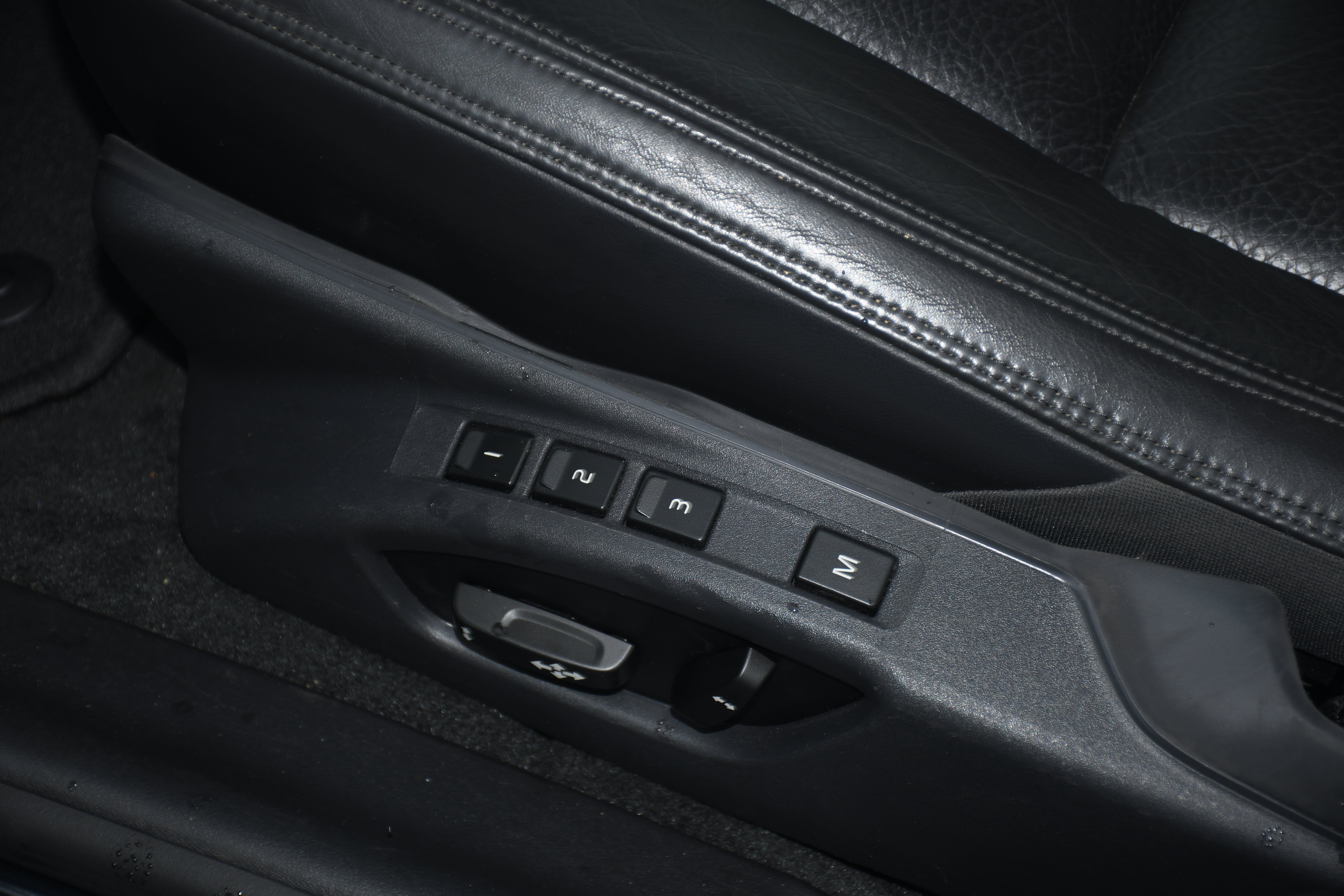 Used 2014 Volvo S60 T5 FWD image 9