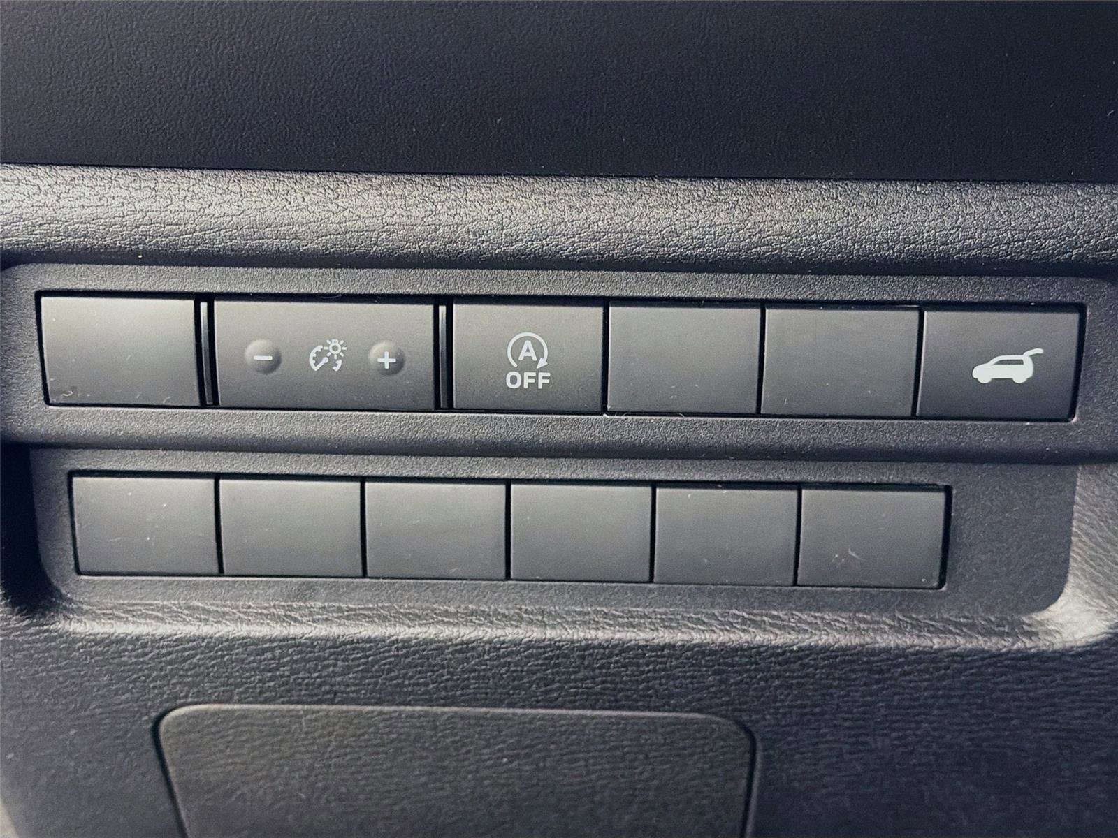 New 2026 Mitsubishi Outlander AWD image 16
