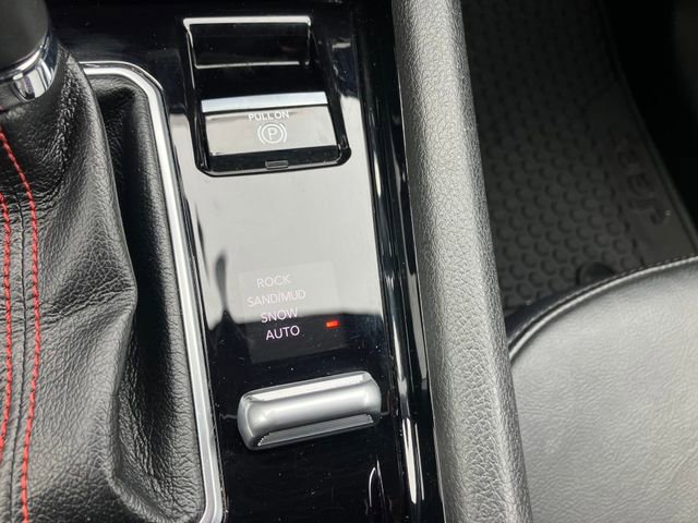 Used 2025 Jeep Compass Trailhawk image 7