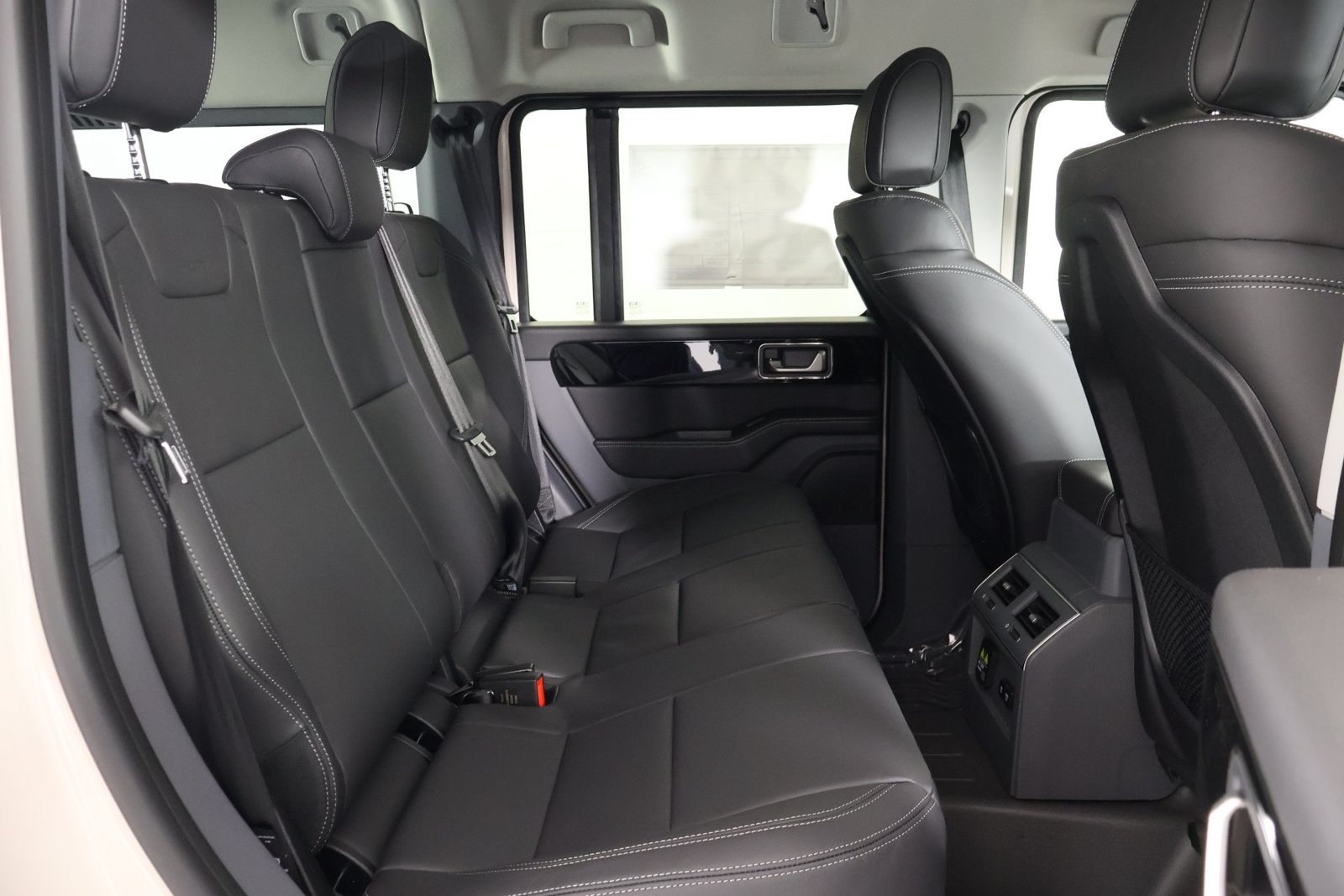 New 2026 INEOS Grenadier Station Wagon AWD/4WD image 13