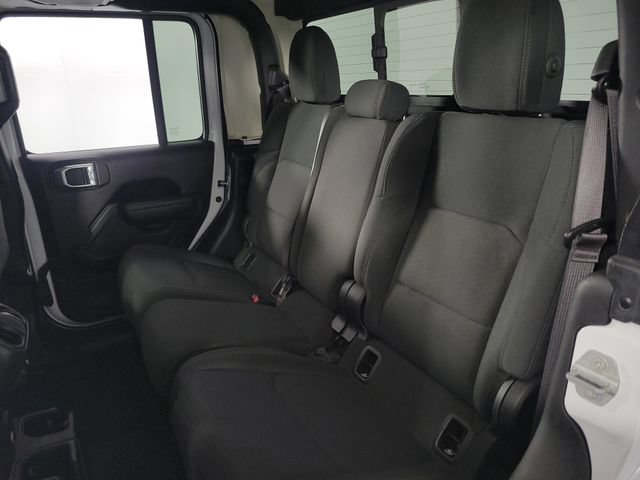 Used 2022 Jeep Gladiator Sport AWD/4WD image 17