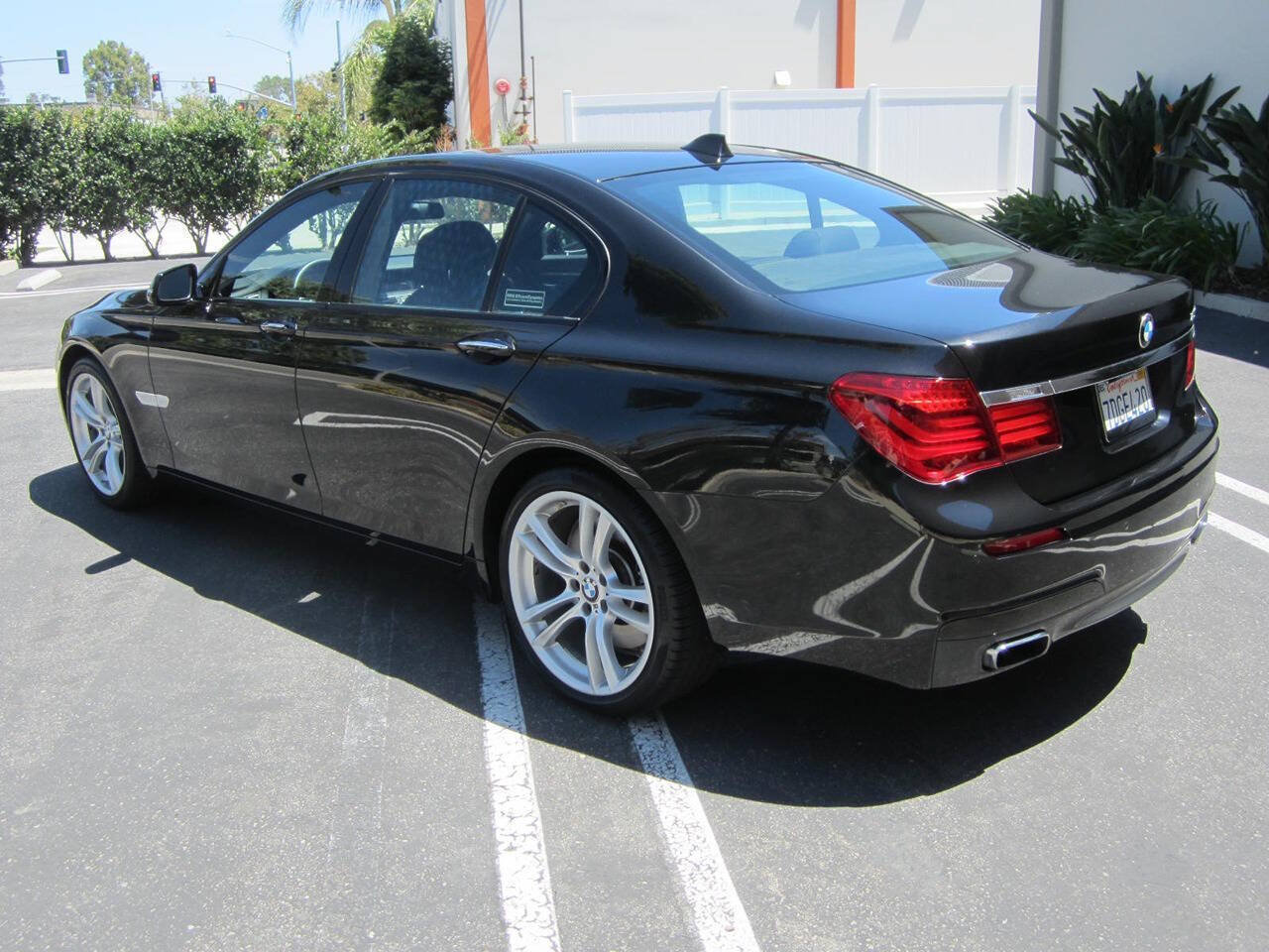 Used 2013 BMW 750i RWD image 6