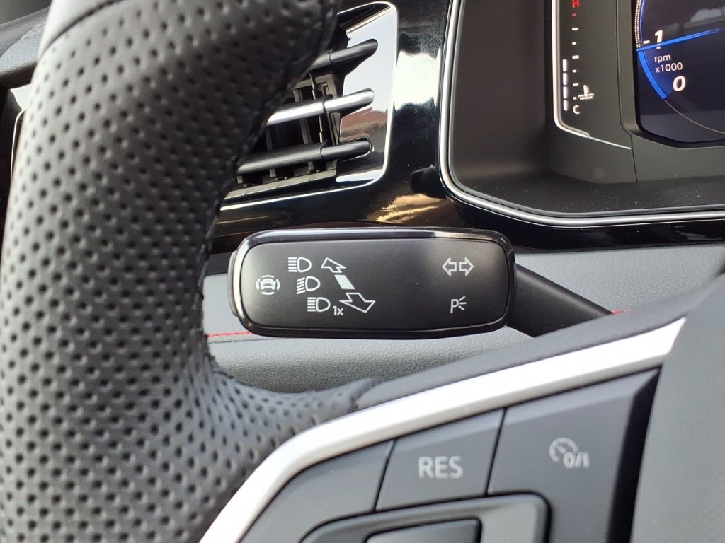 New 2026 Volkswagen Jetta GLI Autobahn FWD image 34