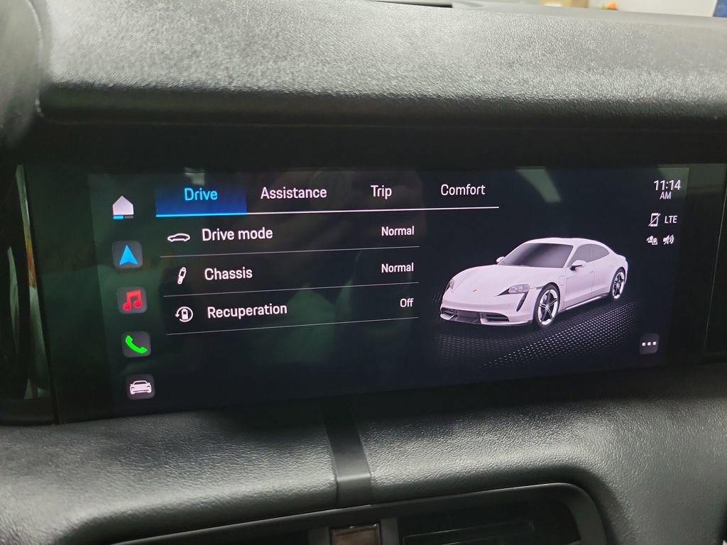 Used 2021 Porsche Taycan image 10
