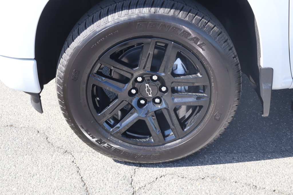 New 2026 Chevrolet Silverado 1500 Custom RWD image 10