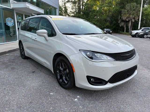 Used 2019 Chrysler Pacifica Touring Plus FWD image 7
