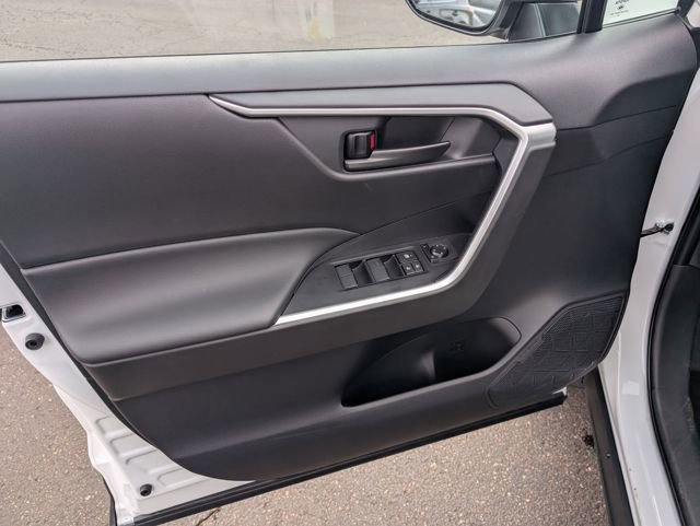 Used 2025 Toyota RAV4 LE image 15