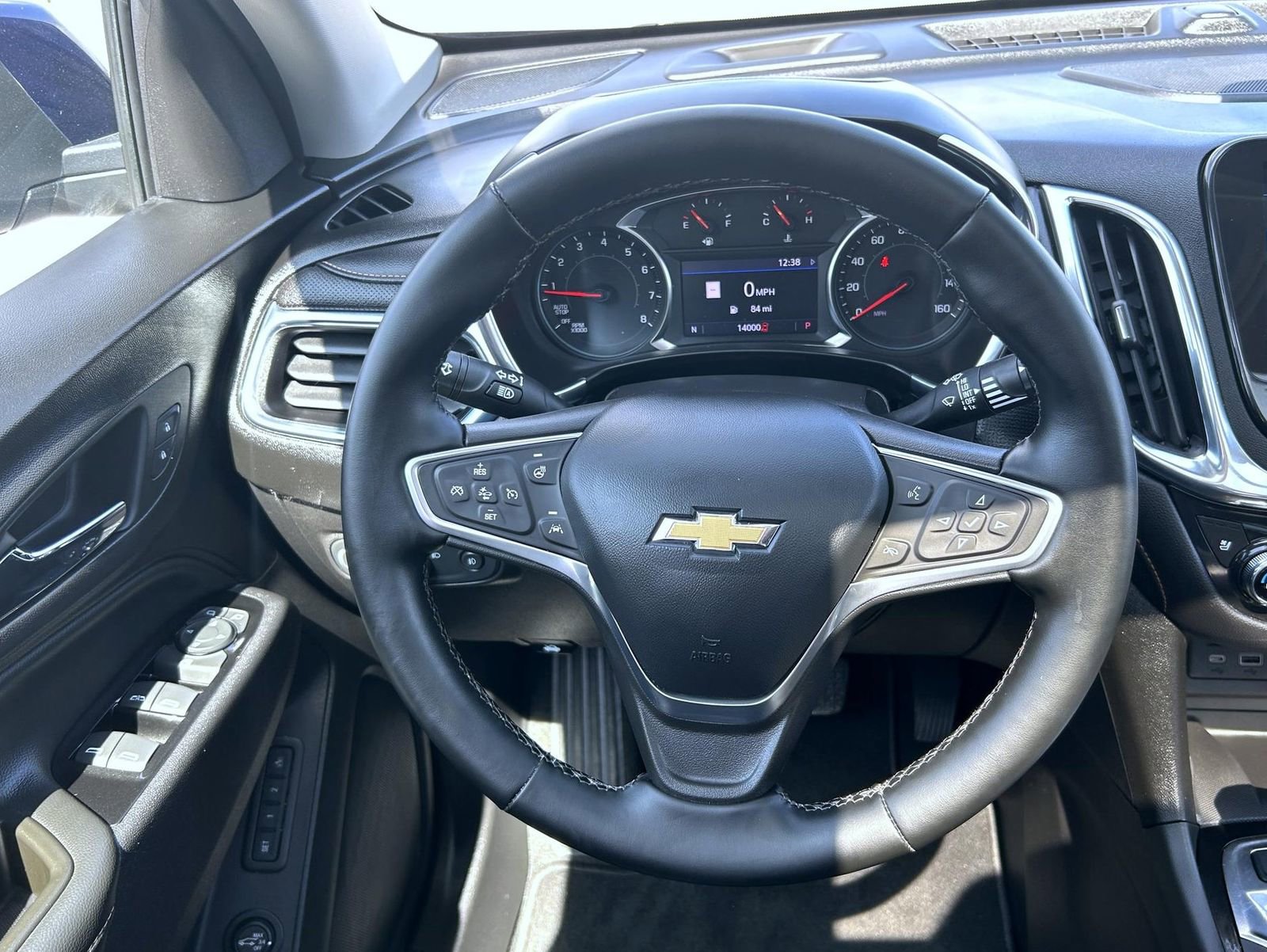 Used 2023 Chevrolet Equinox Premier AWD/4WD image 11