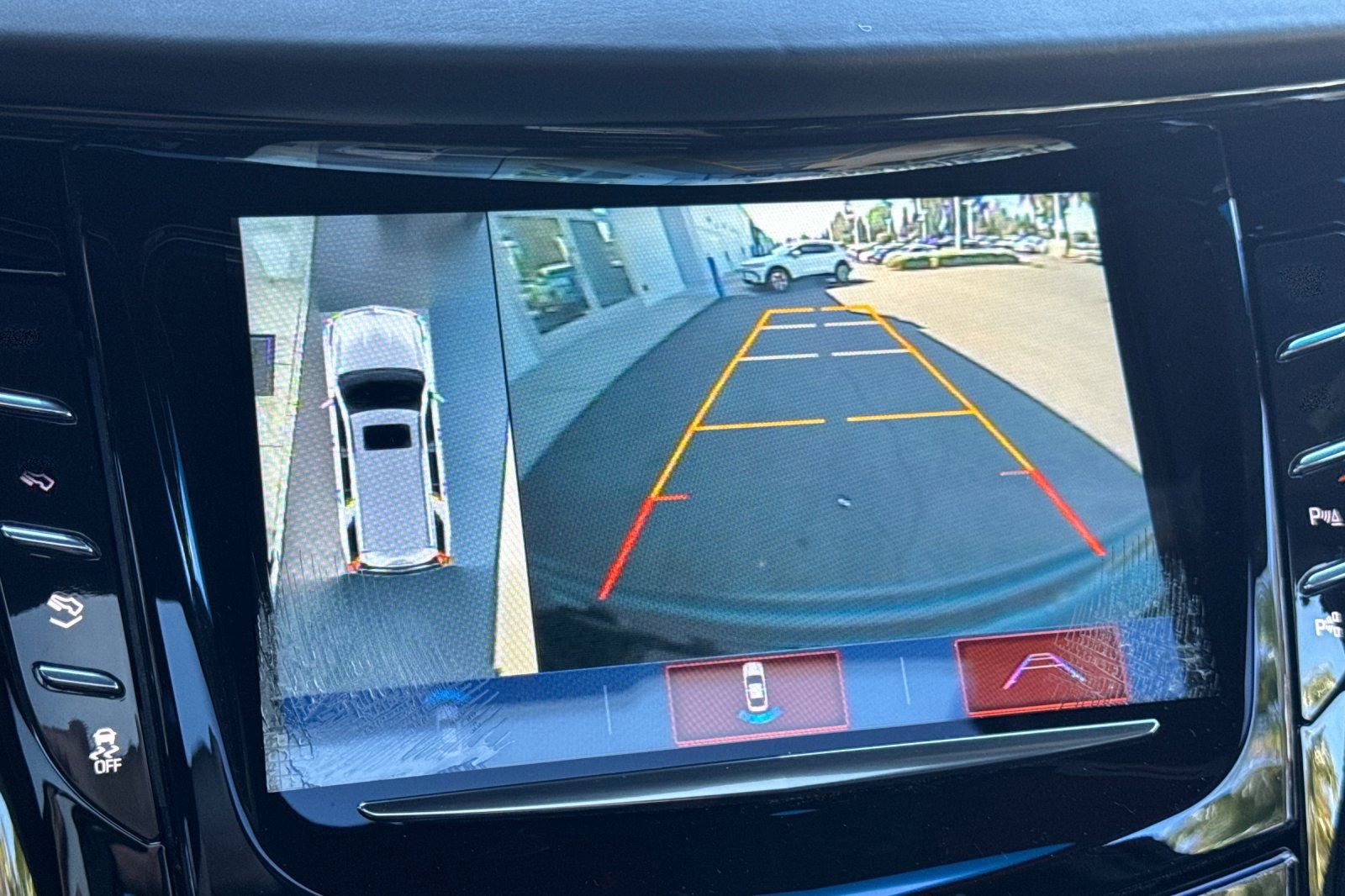 Used 2019 Cadillac Escalade ESV Platinum image 29