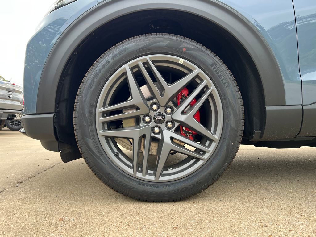 New 2026 Ford Explorer ST-Line RWD image 28