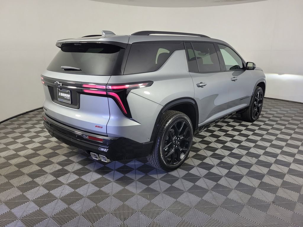 New 2026 Chevrolet Traverse RS w/ LPO, Illumination Package FWD image 4