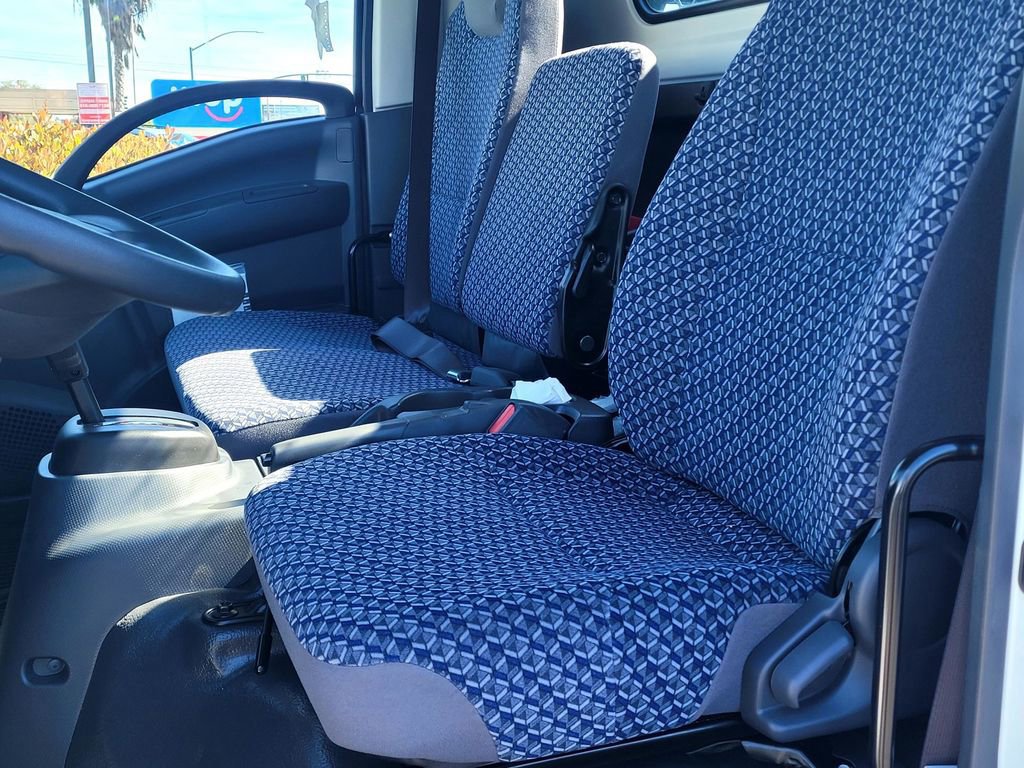 New 2025 Chevrolet Low Cab Forward image 7