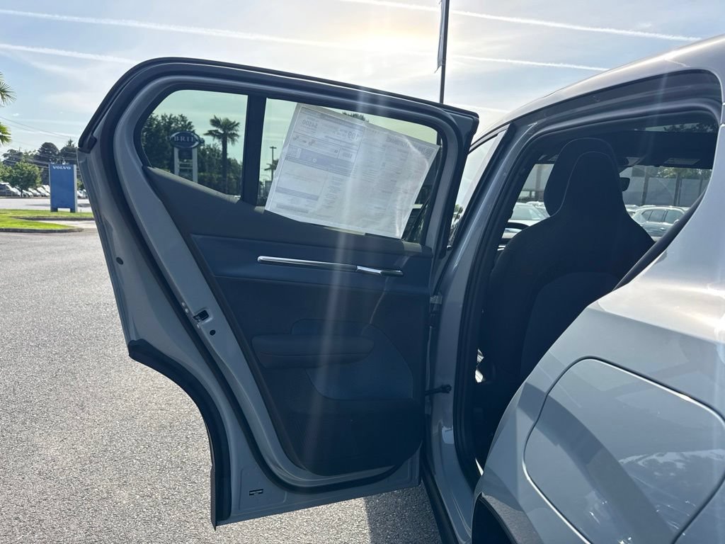 New 2026 Volvo EX30 Ultra w/ Protection Package Premier AWD/4WD image 15