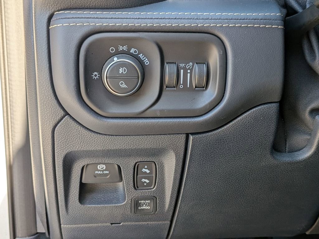 Used 2019 RAM 1500 Limited image 17