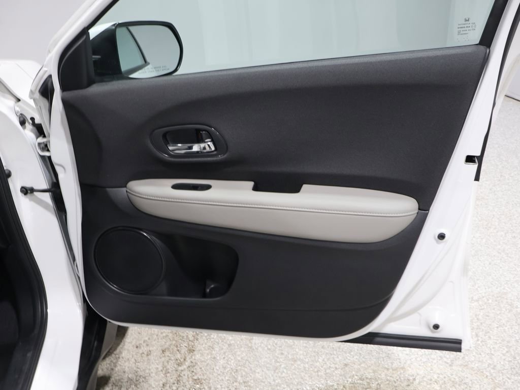 Used 2022 Honda HR-V LX image 23