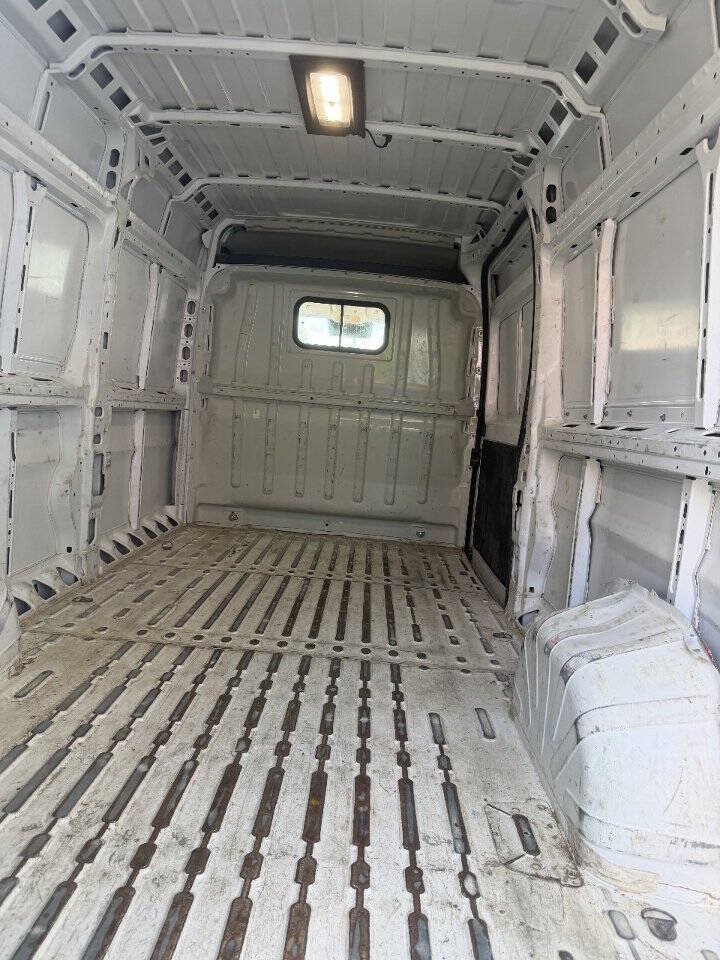 Used 2025 RAM ProMaster 3500 w/ Convenience Group FWD image 12