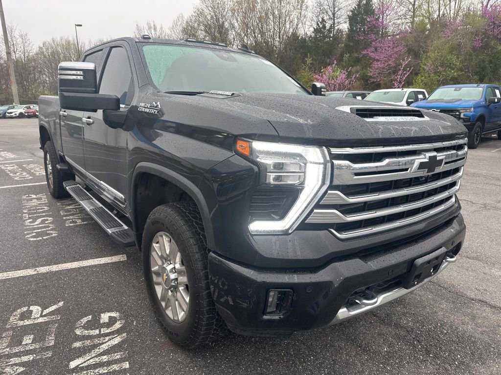 Certified 2024 Chevrolet Silverado 2500 High Country image 3