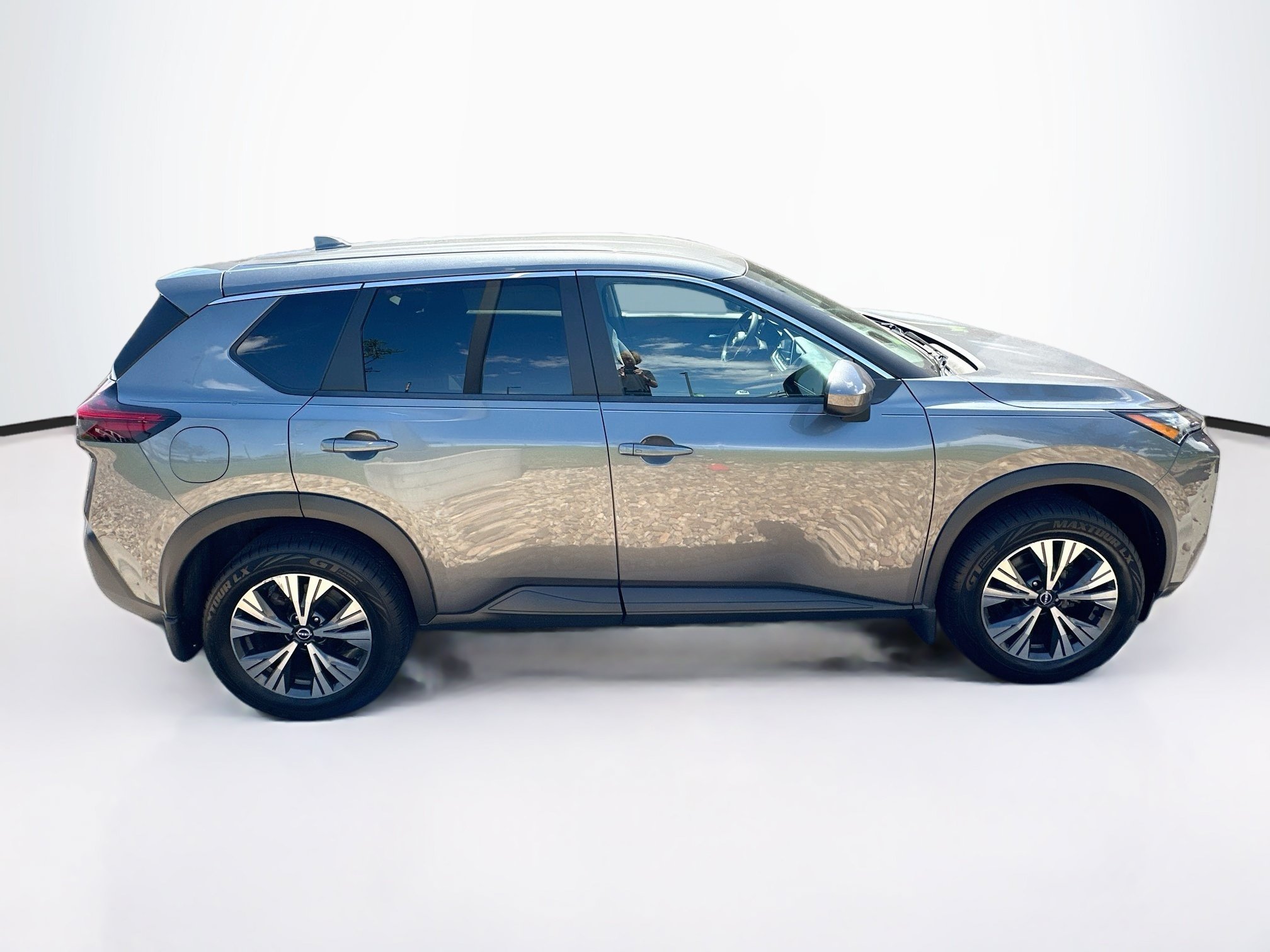 Used 2023 Nissan Rogue SV AWD/4WD image 10