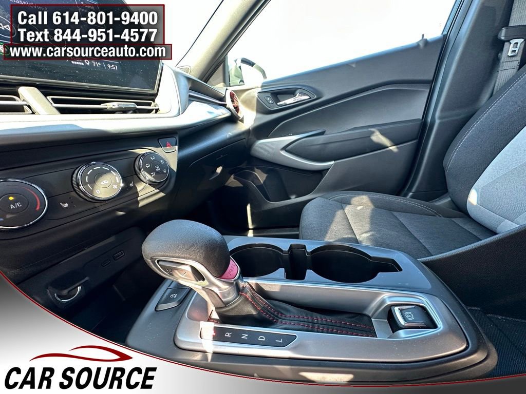 Used 2024 Chevrolet Trax RS w/ Driver Confidence Package FWD image 13