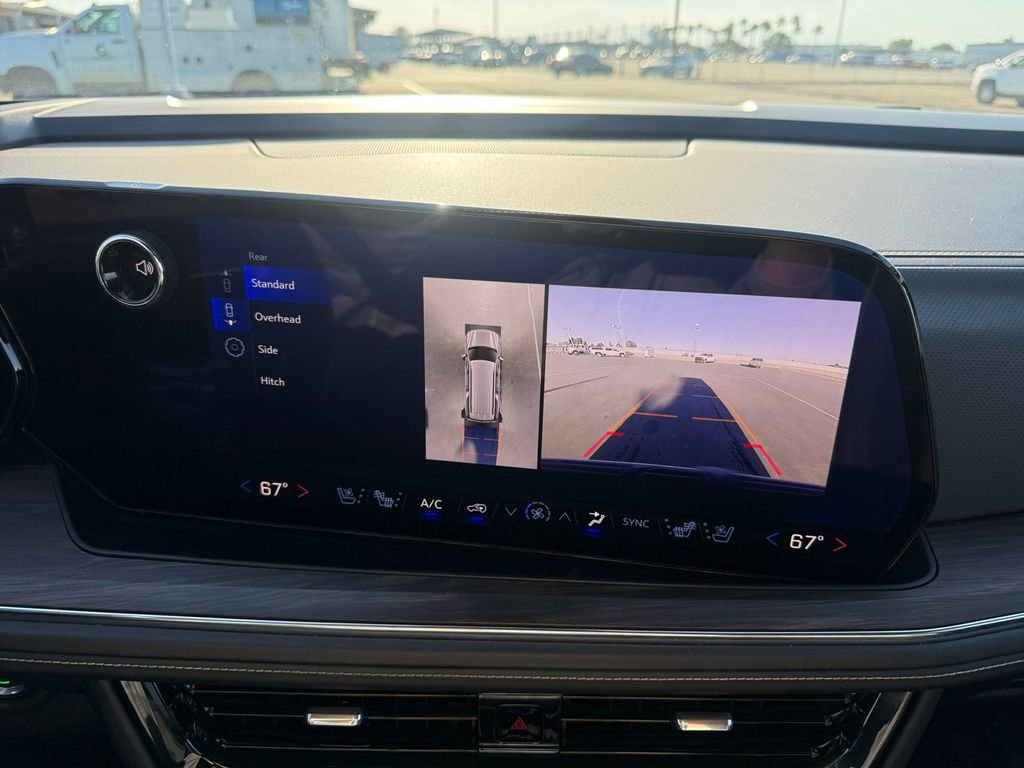 Certified 2025 Chevrolet Suburban Premier RWD image 25