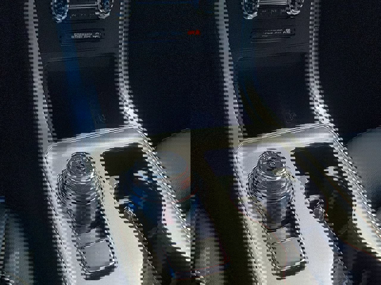 Used 2023 Ford Edge SEL image 18